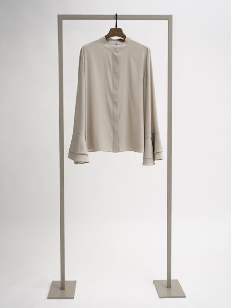 Seidenbluse mit Volantärmeln marzipan